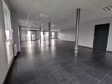 location bureaux boos 76520 145m²