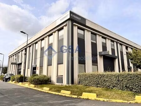 location bureaux 80 m² à 276 m²