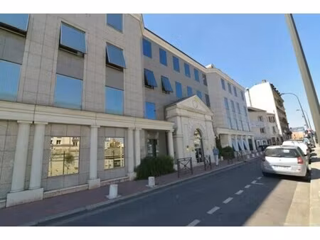 location bureaux 134 m²
