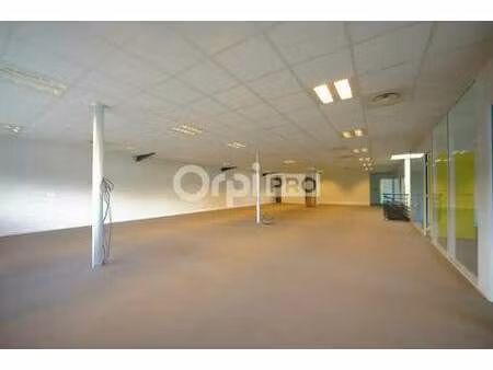 location bureaux 1 000 m²