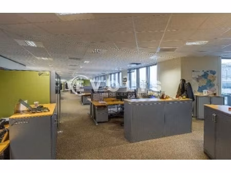 location bureaux 15 970 m²