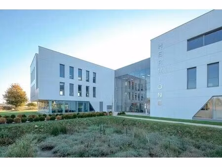 location bureaux 210 m² à 429 m²