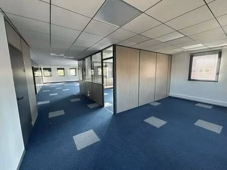 location bureaux 182 m²
