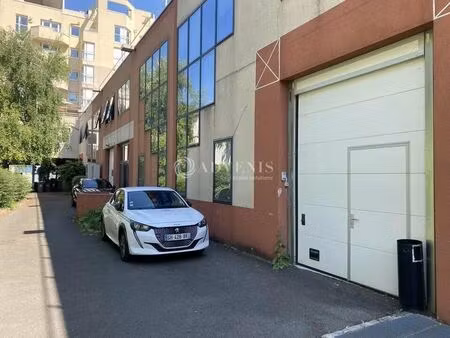 location bureaux 396 m²