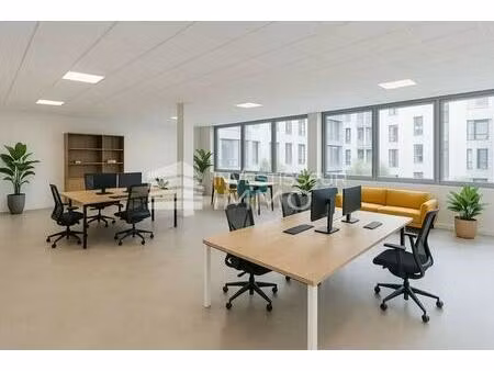 location bureaux 73 m²