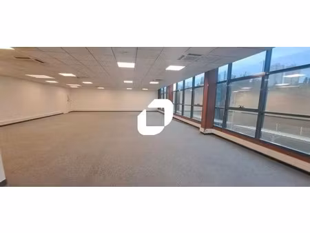 location bureaux 210 m²