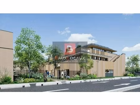location commerce aubagne 13400 405m²