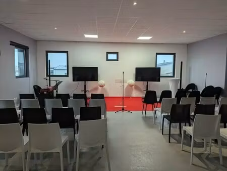 location commerce le grand-quevilly 76120 300m²