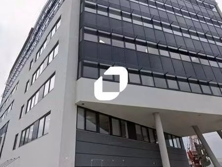 location bureaux 195 m²