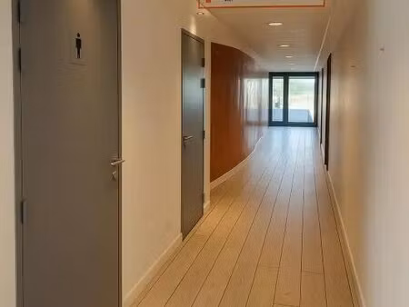 location bureaux 330 m²