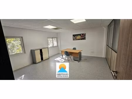 location bureaux 150 m²