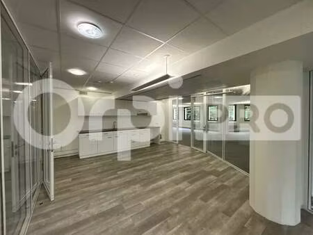 location bureaux 725 m² à 1 511 m²
