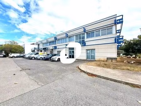 location bureaux 84 m² à 198 m²