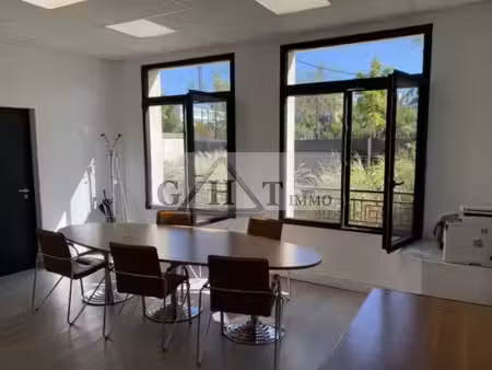location bureaux vincennes 94300 97m²