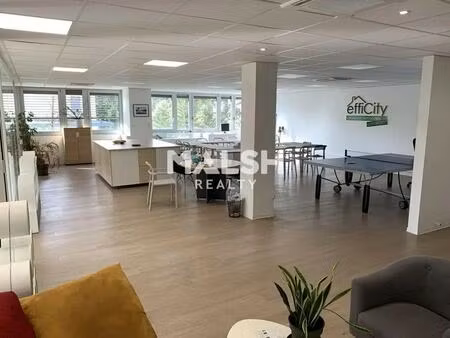 location bureaux 172 m²