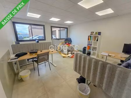 location bureaux 82 m²