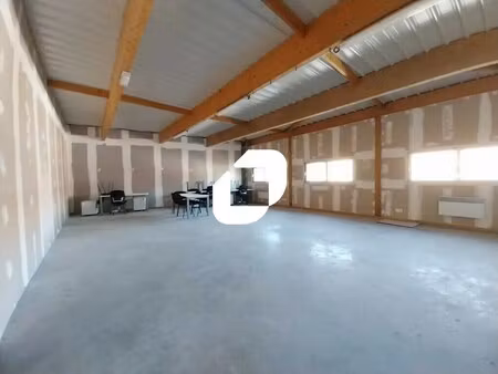 location bureaux 180 m²