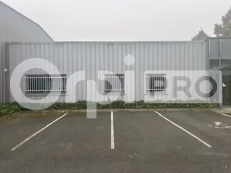 location bureaux 136 m²