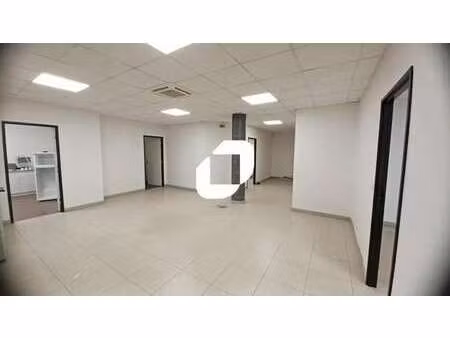 location bureaux 120 m²