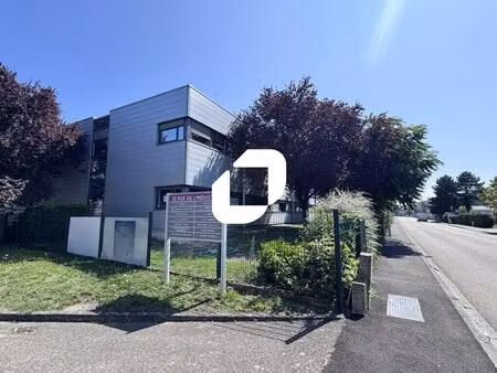 location bureaux 850 m²