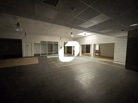 location bureaux 708 m²