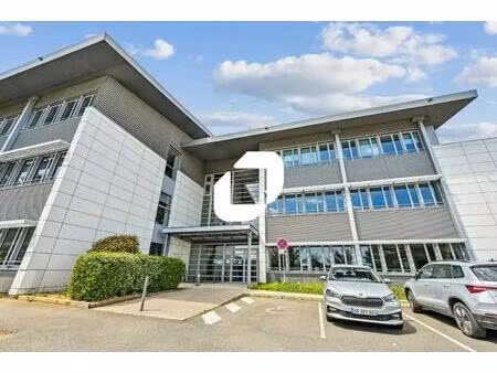 location bureaux 275 m² à 575 m²