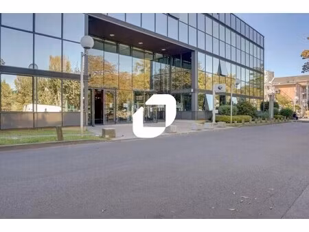 location bureaux 239 m² à 3 323 m²