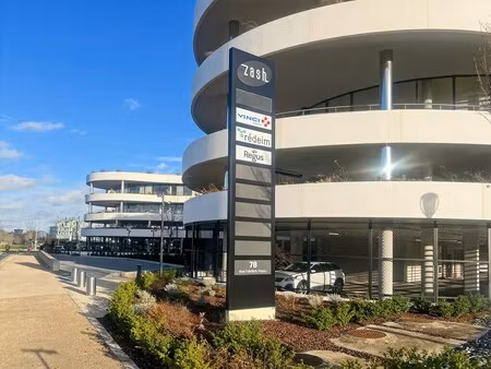 location bureaux 50 m²