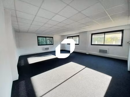 location bureaux 45 m² à 95 m²