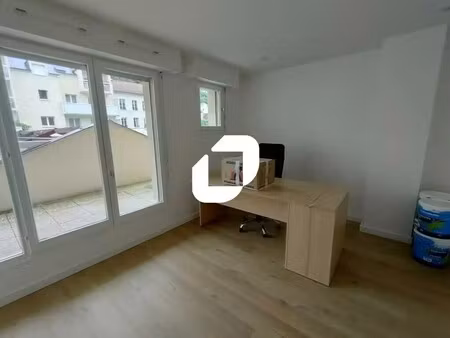 location bureaux 21 m² à 42 m²