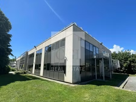 location bureaux 117 m² à 254 m²