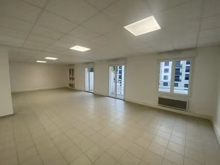 location bureaux 60 m² à 120 m²