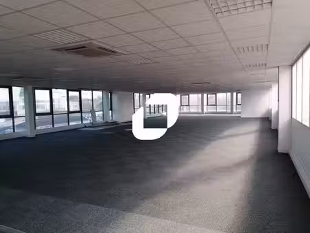 location bureaux bezons 95870 200m² à 1971m²