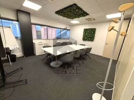 location bureaux 150 m² à 398 m²