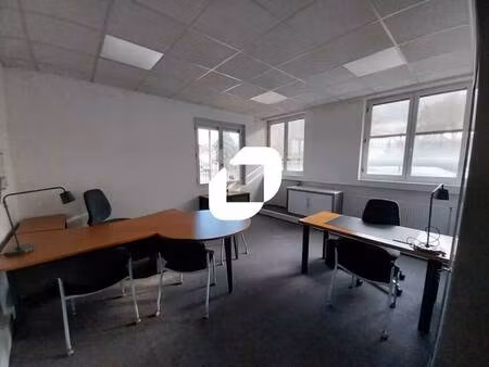 location bureaux 16 m² à 92 m²
