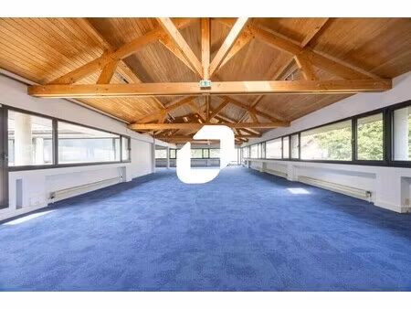 location bureaux 791 m²
