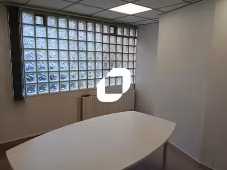 location bureaux 120 m²