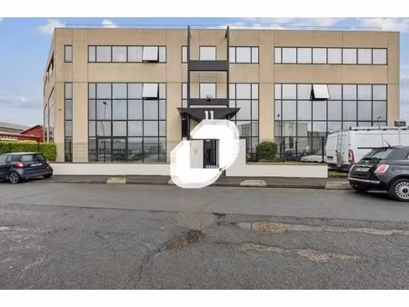 location bureaux 180 m²