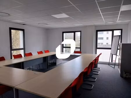 location bureaux 120 m² à 407 m²