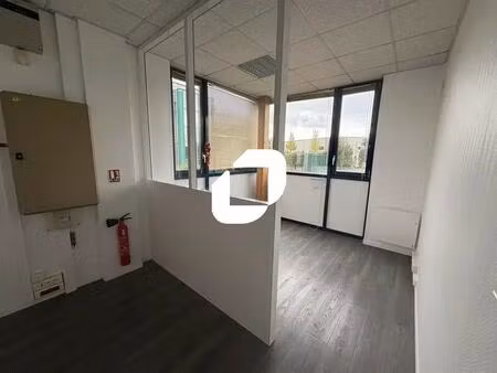 location bureaux 200 m²