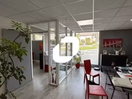 location bureaux maule 78580 105m²