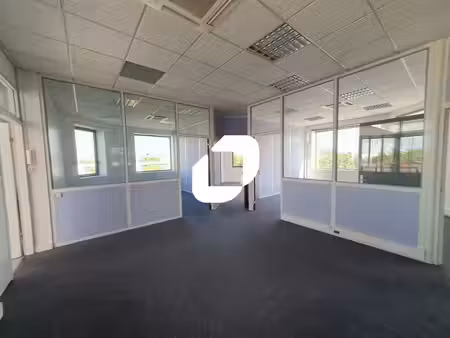 location bureaux poissy 78300 40m² à 400m²