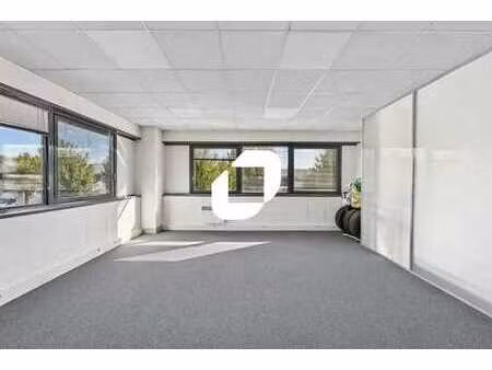 location bureaux 270 m²