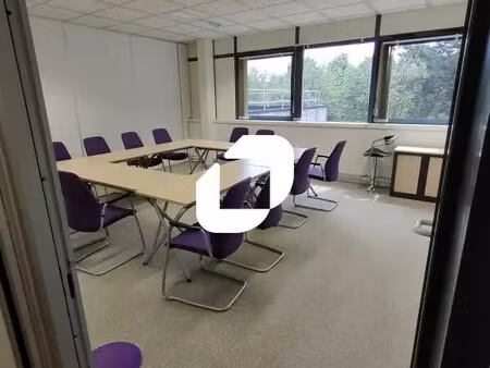 location bureaux 14 m² à 81 m²