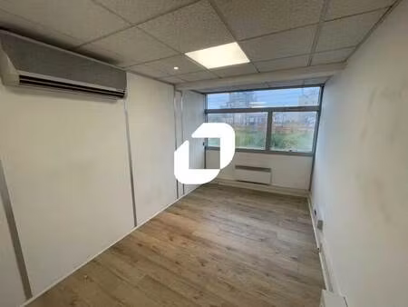 location bureaux 107 m² à 252 m²