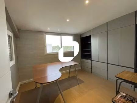 location bureaux 56 m² à 220 m²