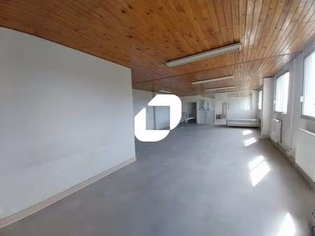 location bureaux 170 m²