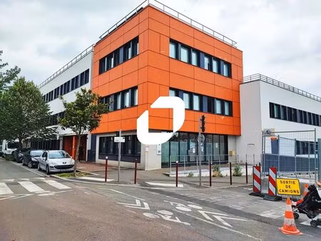 location bureaux 353 m²