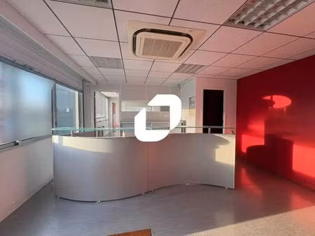 location bureaux 228 m²