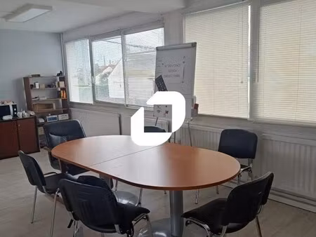 location bureaux 55 m²